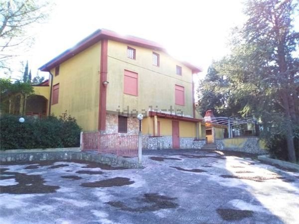 casa indipendente in vendita a Cassano delle Murge