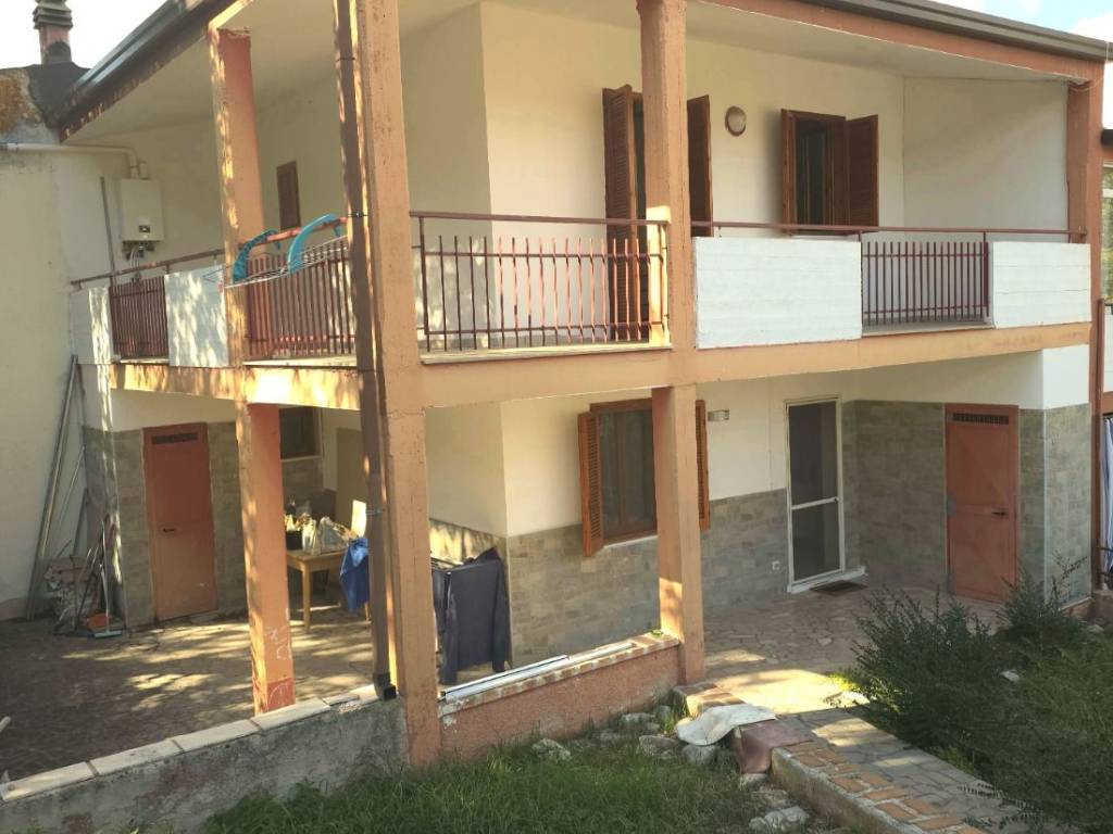 casa indipendente in vendita a Cassano delle Murge
