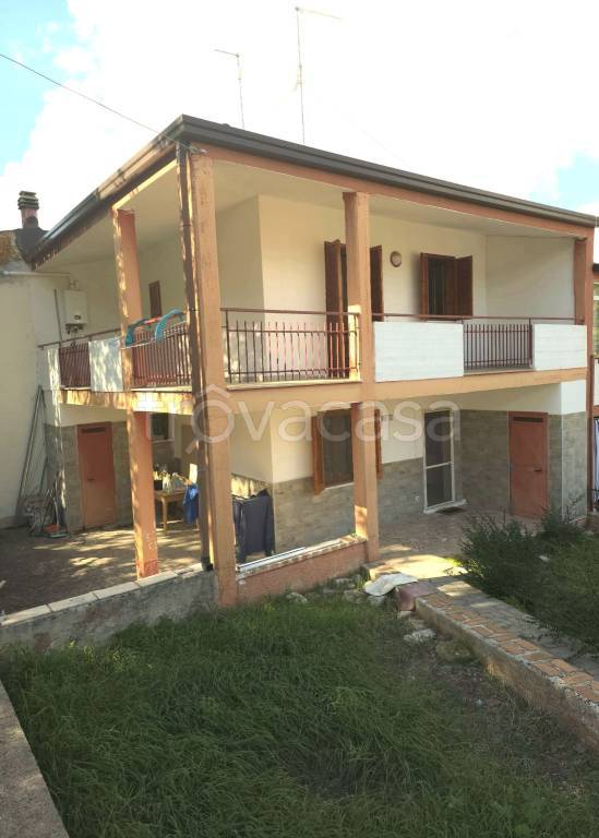 casa indipendente in vendita a Cassano delle Murge