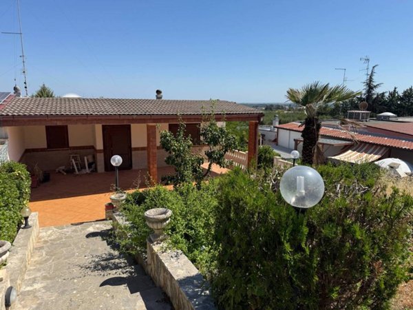 casa indipendente in vendita a Cassano delle Murge