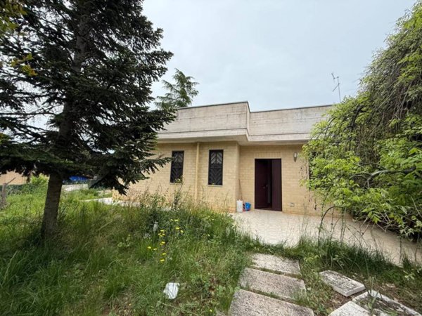 casa indipendente in vendita a Cassano delle Murge