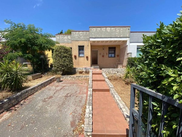 casa indipendente in vendita a Cassano delle Murge