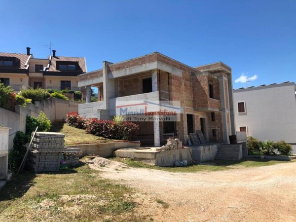 casa indipendente in vendita a Cassano delle Murge