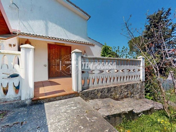 casa indipendente in vendita a Cassano delle Murge