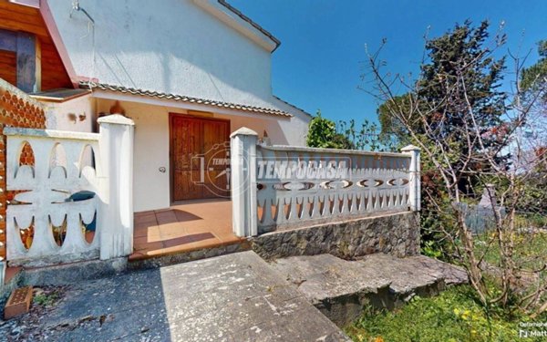 casa indipendente in vendita a Cassano delle Murge