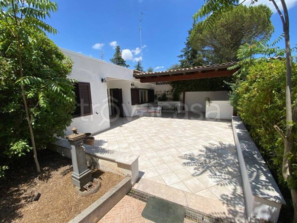 casa indipendente in vendita a Cassano delle Murge