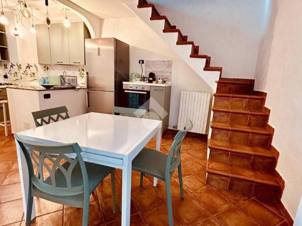 casa indipendente in vendita a Cassano delle Murge