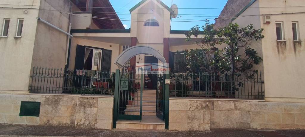 casa indipendente in vendita a Cassano delle Murge
