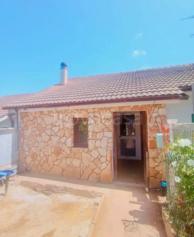 casa indipendente in vendita a Cassano delle Murge