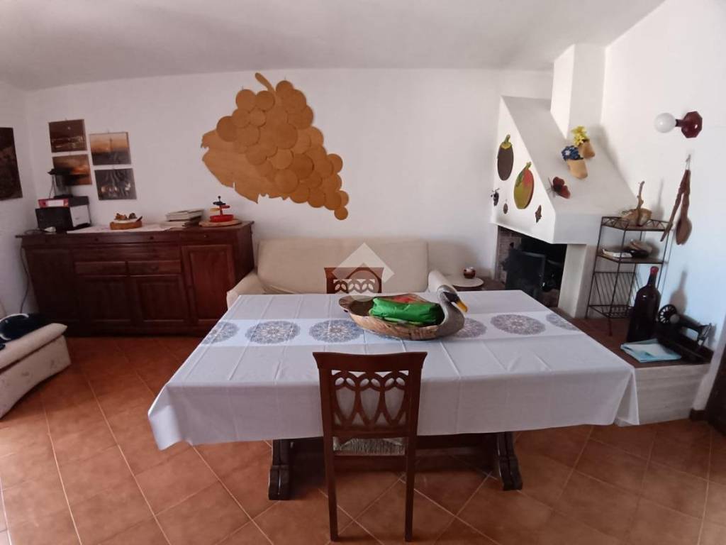 casa indipendente in vendita a Cassano delle Murge