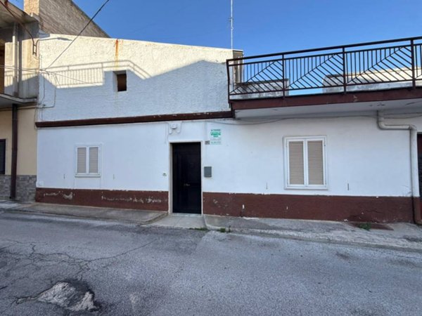 casa indipendente in vendita a Cassano delle Murge