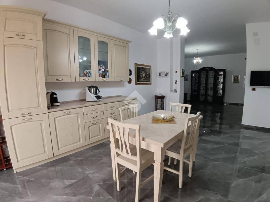 appartamento in vendita a Cassano delle Murge