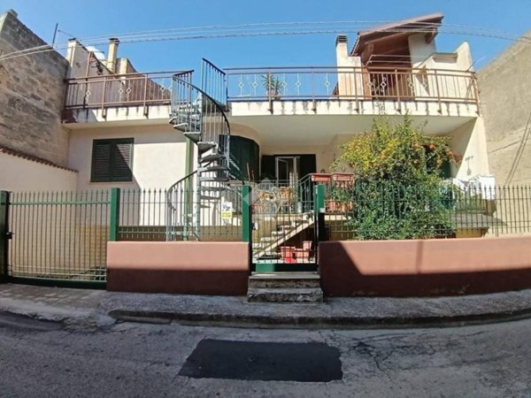casa indipendente in vendita a Cassano delle Murge