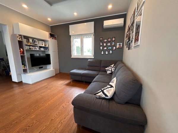 casa indipendente in vendita a Cassano delle Murge