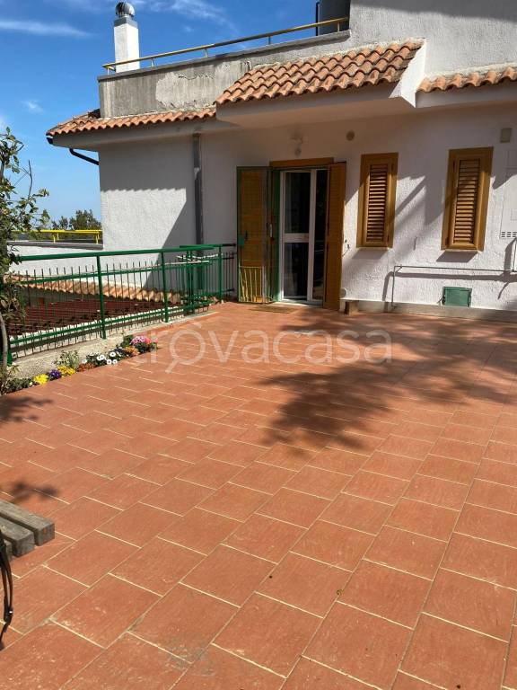 casa indipendente in vendita a Cassano delle Murge