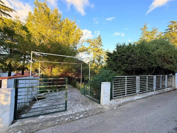 casa indipendente in vendita a Cassano delle Murge