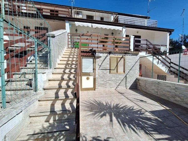 casa indipendente in vendita a Cassano delle Murge