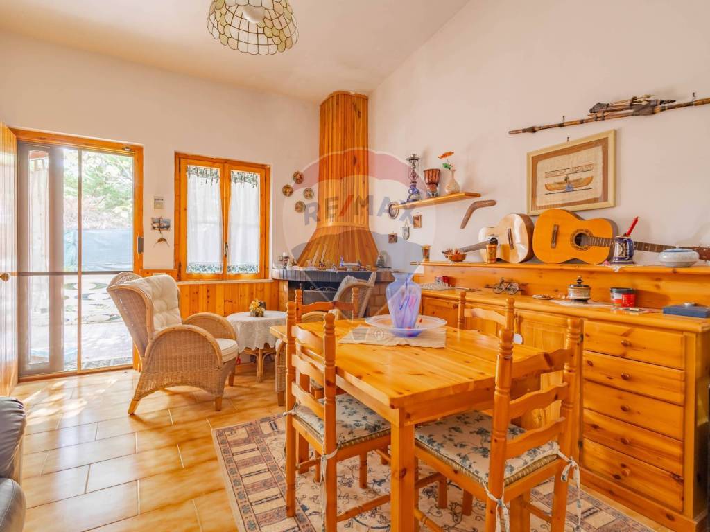 casa indipendente in vendita a Cassano delle Murge