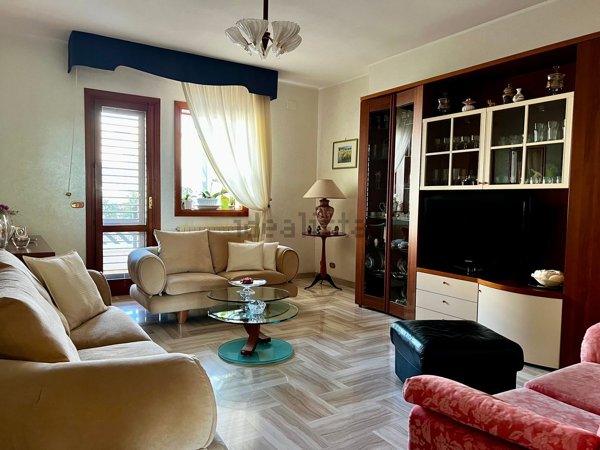 casa indipendente in vendita a Cassano delle Murge