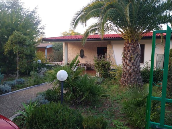 casa indipendente in vendita a Cassano delle Murge