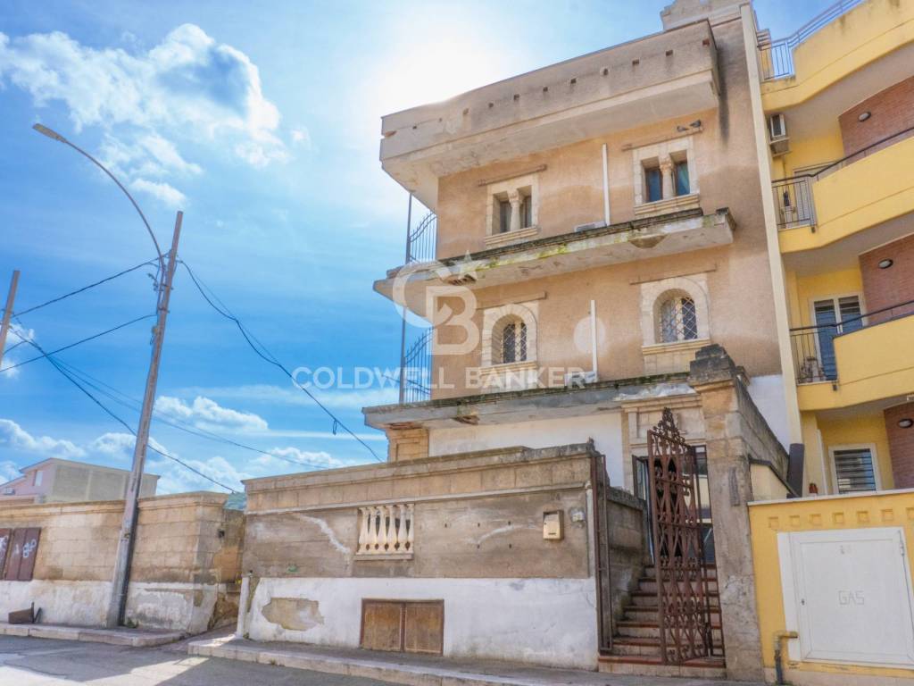 intera palazzina in vendita a Cassano delle Murge