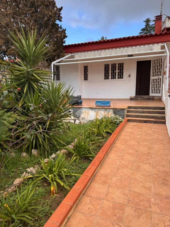 casa indipendente in vendita a Cassano delle Murge