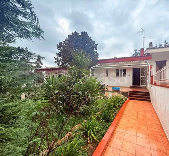 casa indipendente in vendita a Cassano delle Murge