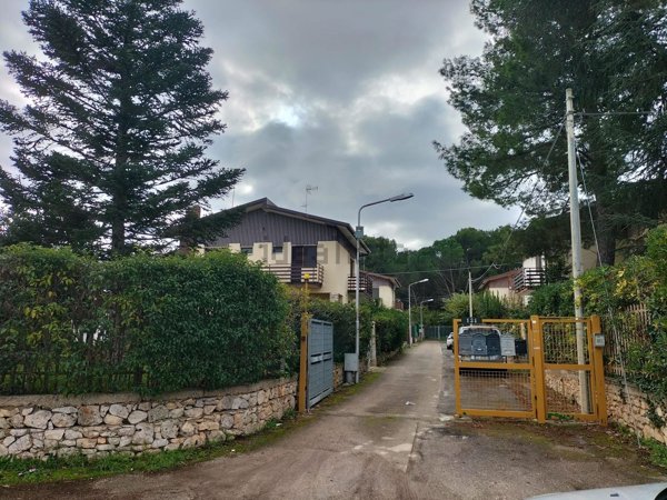 casa indipendente in vendita a Cassano delle Murge