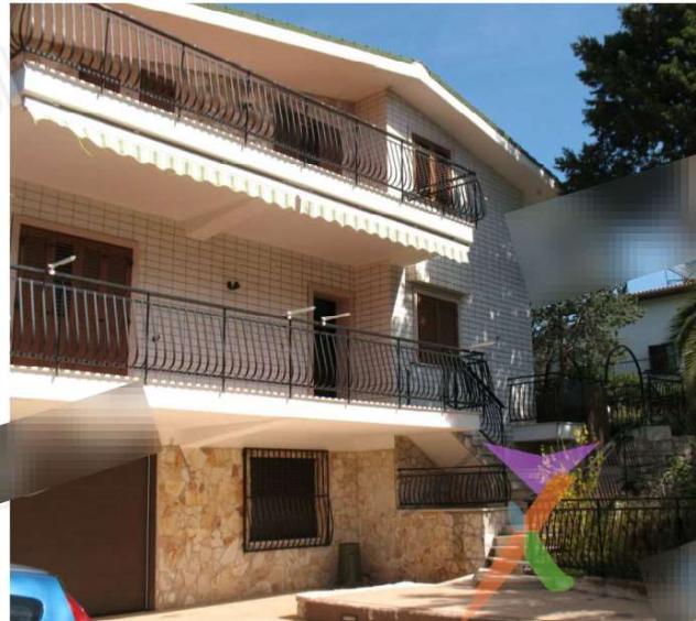 casa indipendente in vendita a Cassano delle Murge