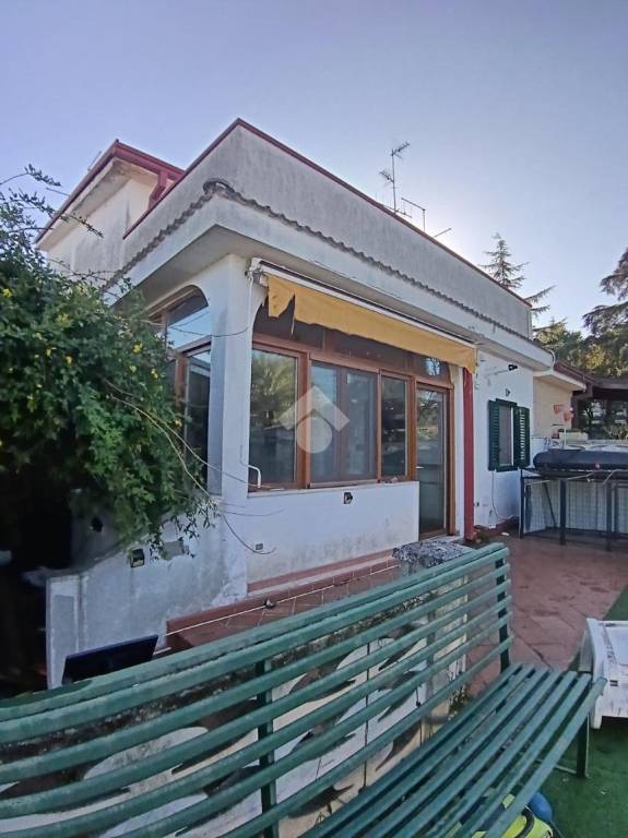 casa indipendente in vendita a Cassano delle Murge