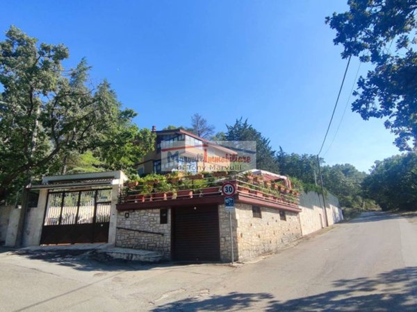 casa indipendente in vendita a Cassano delle Murge