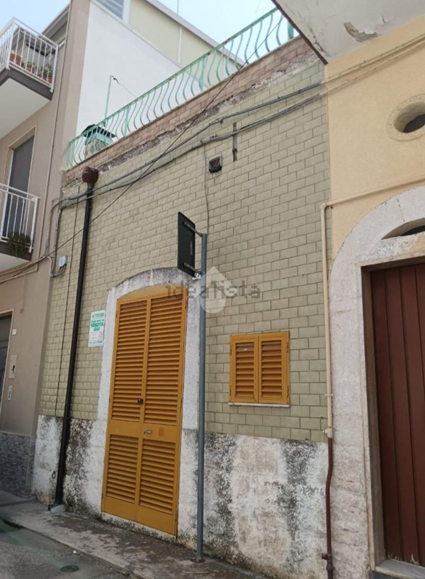 casa indipendente in vendita a Cassano delle Murge