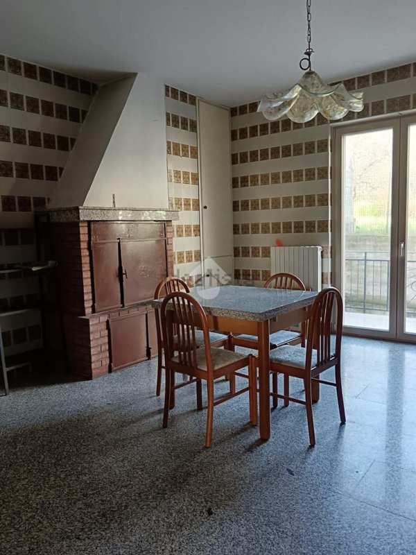 casa indipendente in vendita a Cassano delle Murge