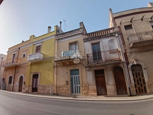 casa indipendente in vendita a Cassano delle Murge