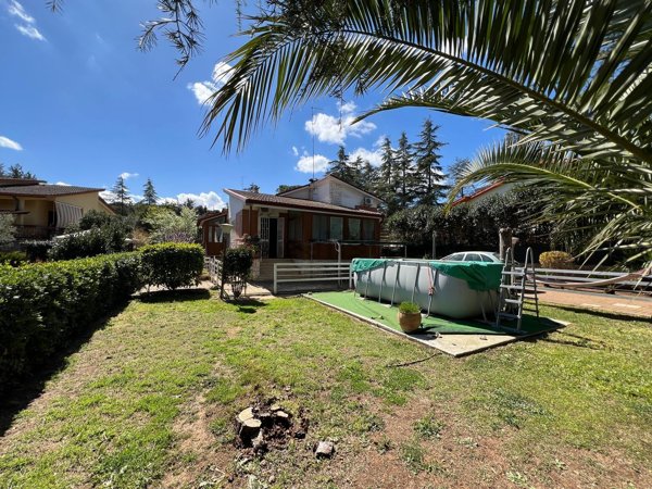 casa indipendente in vendita a Cassano delle Murge