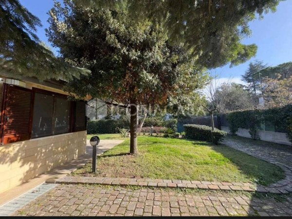 casa indipendente in vendita a Cassano delle Murge