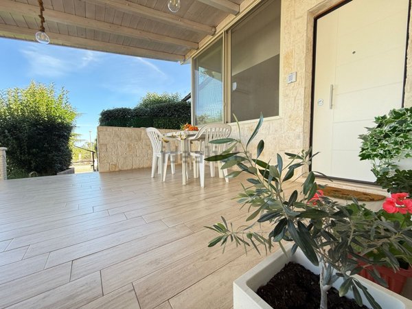 casa indipendente in vendita a Cassano delle Murge