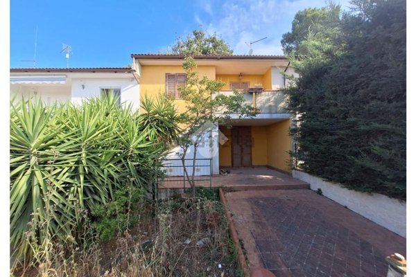 casa indipendente in vendita a Cassano delle Murge