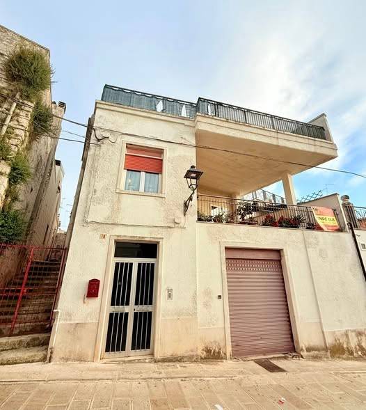 casa indipendente in vendita a Cassano delle Murge