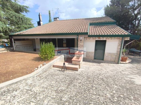 casa indipendente in vendita a Cassano delle Murge