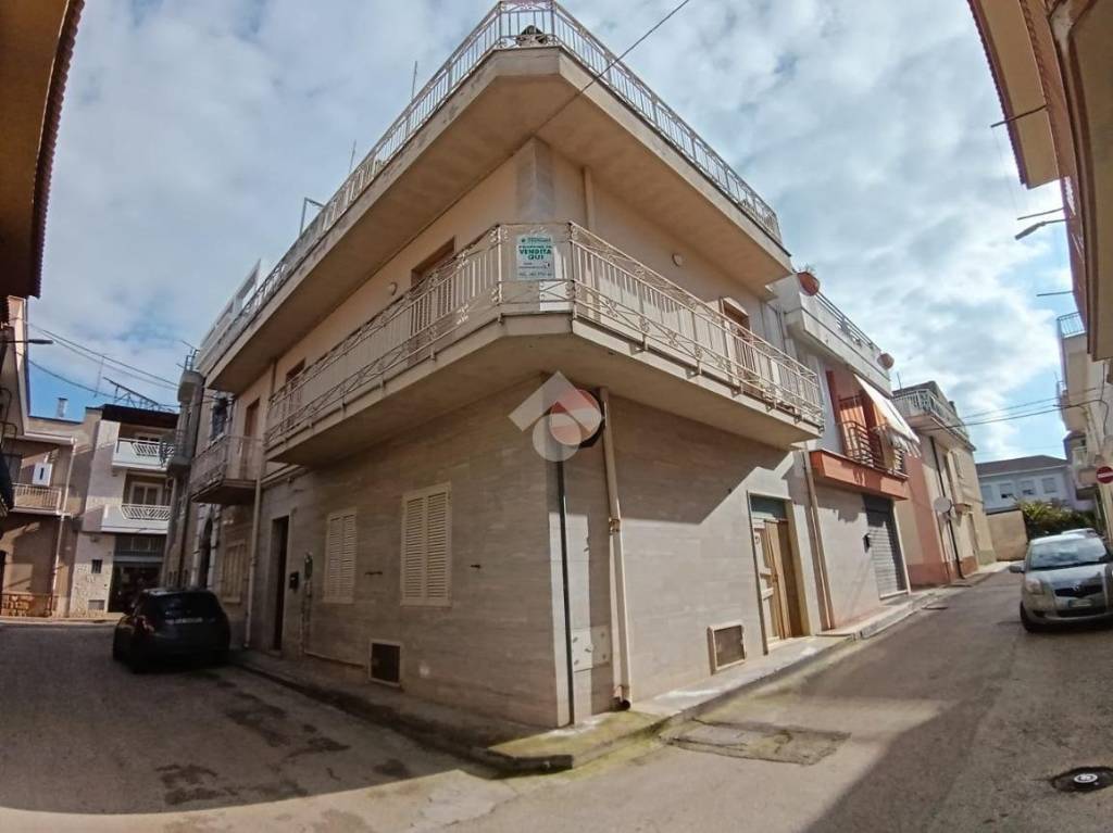 casa indipendente in vendita a Cassano delle Murge