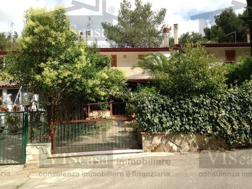 casa indipendente in vendita a Cassano delle Murge