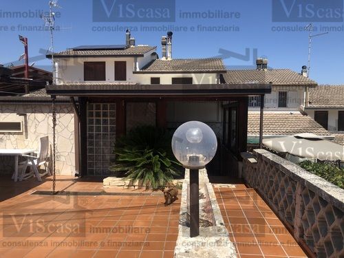 casa indipendente in vendita a Cassano delle Murge