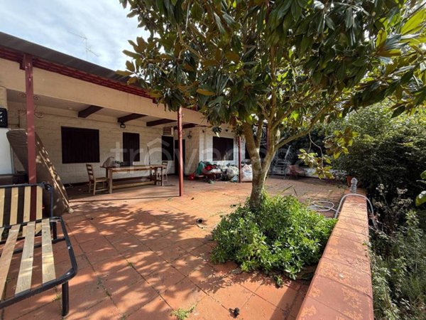 casa indipendente in vendita a Cassano delle Murge