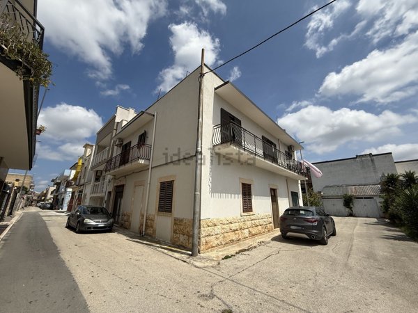 casa indipendente in vendita a Cassano delle Murge
