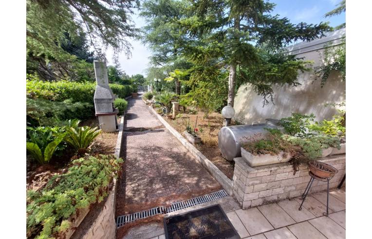 casa indipendente in vendita a Cassano delle Murge