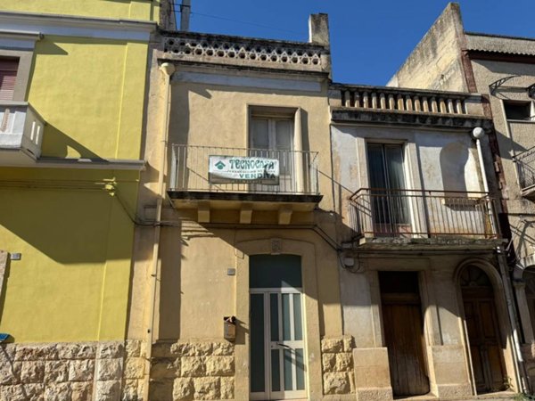 casa indipendente in vendita a Cassano delle Murge