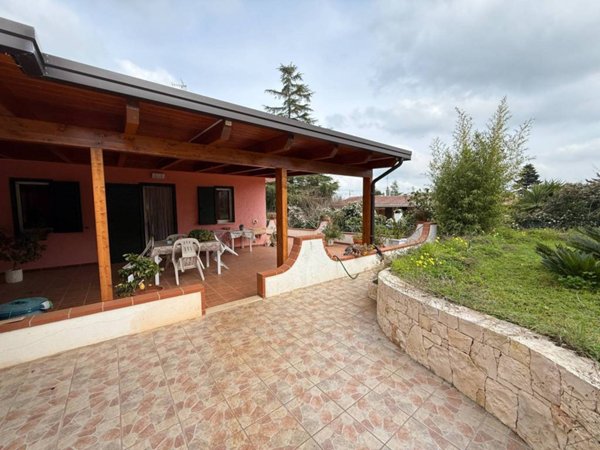 casa indipendente in vendita a Cassano delle Murge