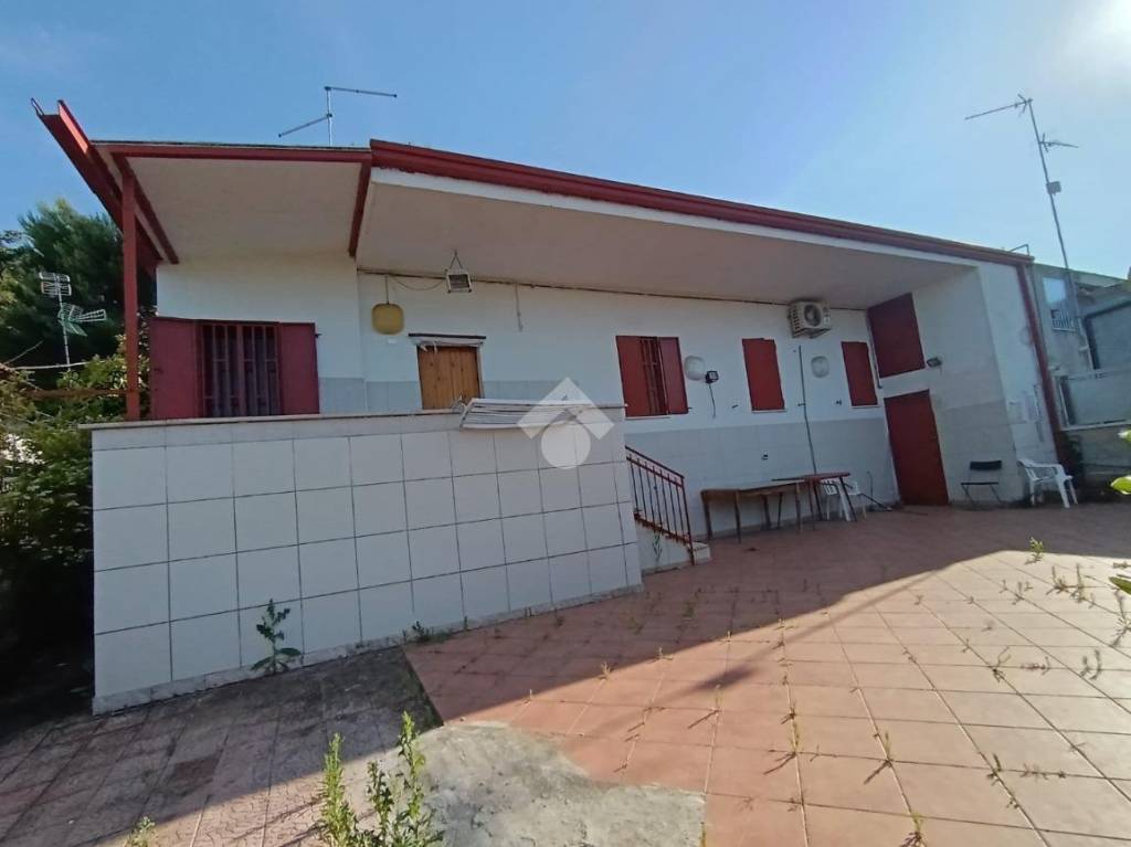 casa indipendente in vendita a Cassano delle Murge