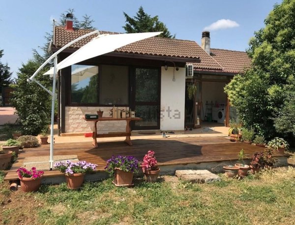 casa indipendente in vendita a Cassano delle Murge